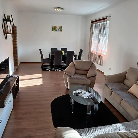 Kuca Np Apartment *